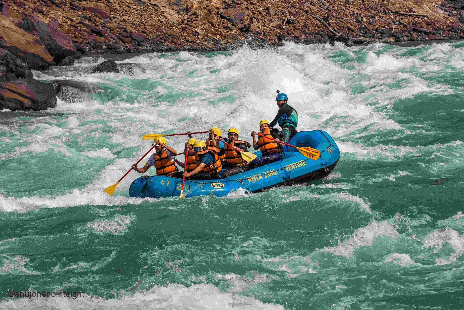 Thrill Thirsty rafting